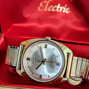1969 TIMEX Electric Wristwatch Ref. 9444 Watch - In Box! New Battery!