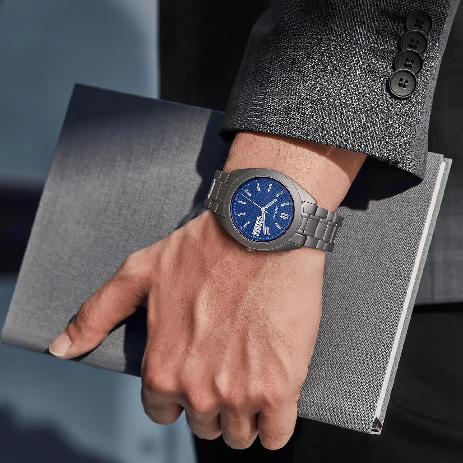 BERNY Titanium Watch for Men Japanese Quartz Movement Analog Quartz Watches Super Luminous Sapphire Glass 10ATM Waterproof