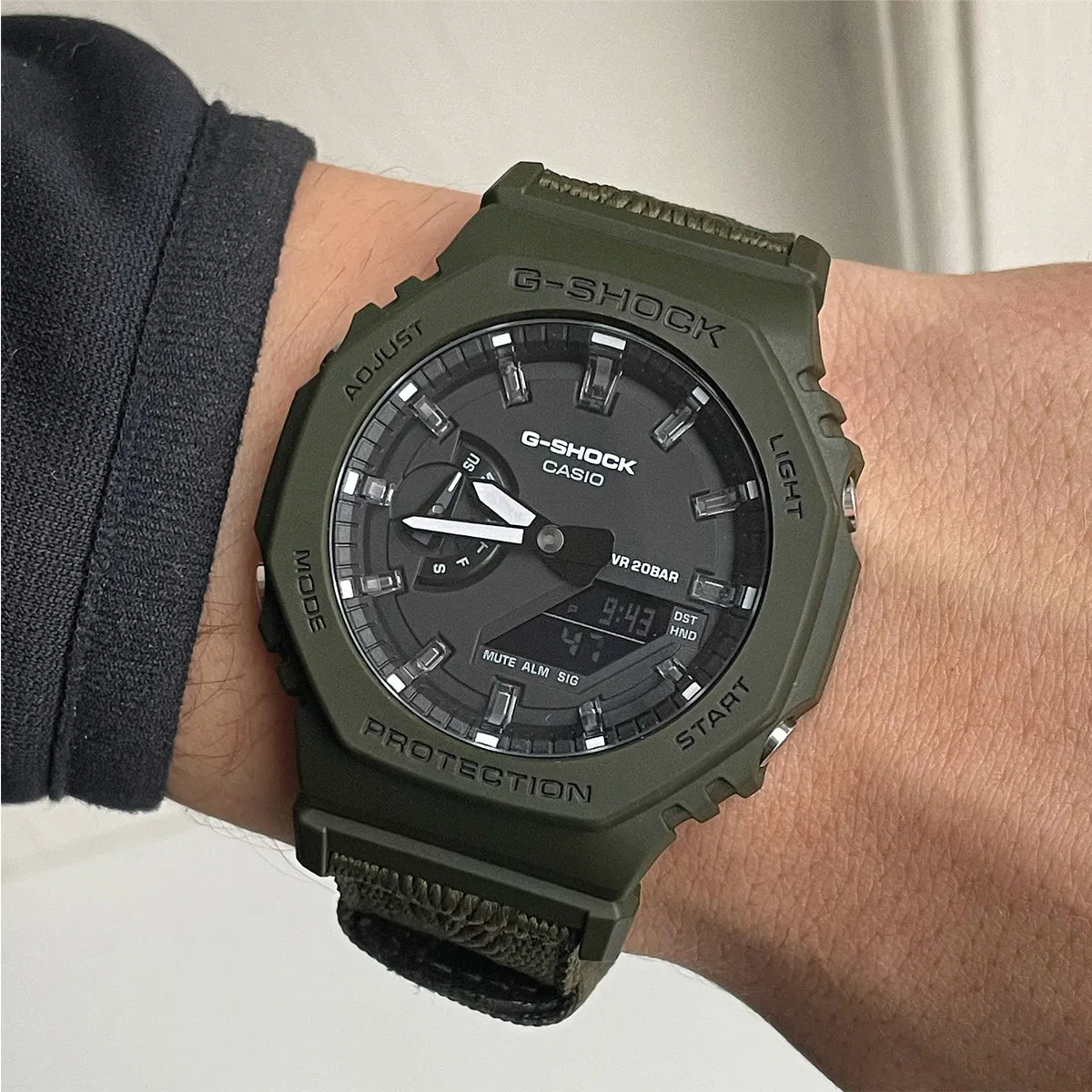 Casio - G-Shock - GAE-2100GC-7ADR