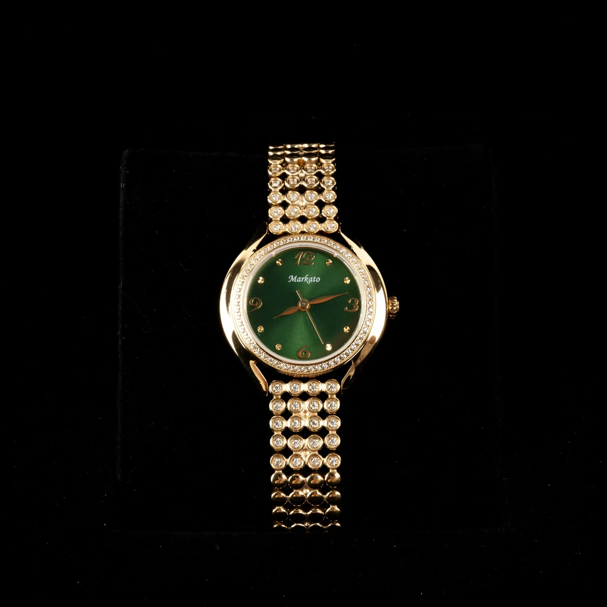Elegance women Watch by MARKAT - Green Dial & Golden Strap