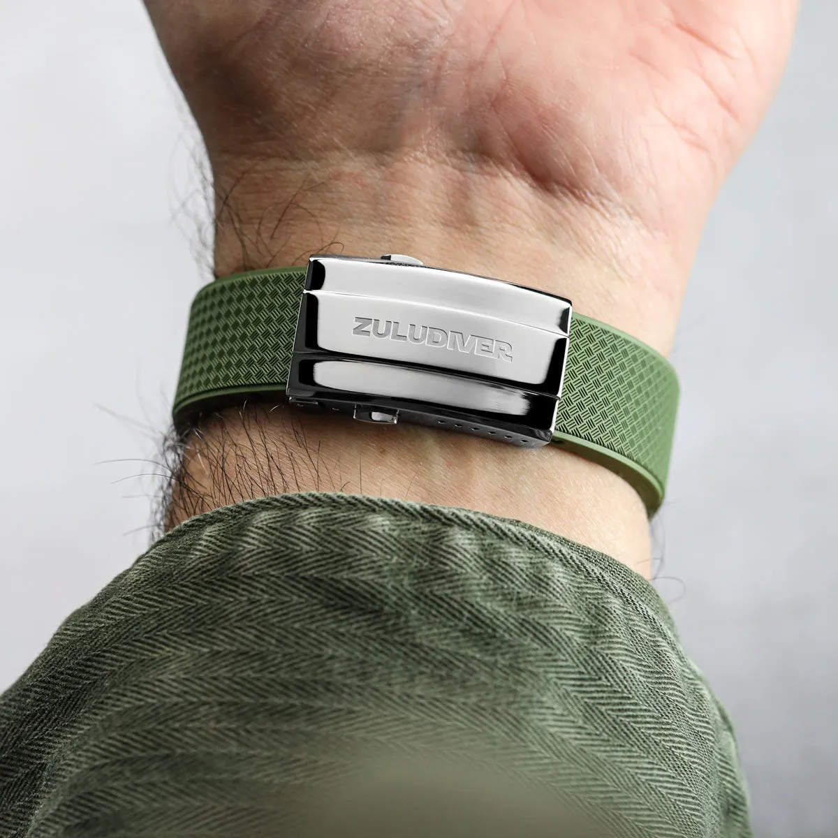 HydroLock MK2 Deployant Buckle - Super Luminova