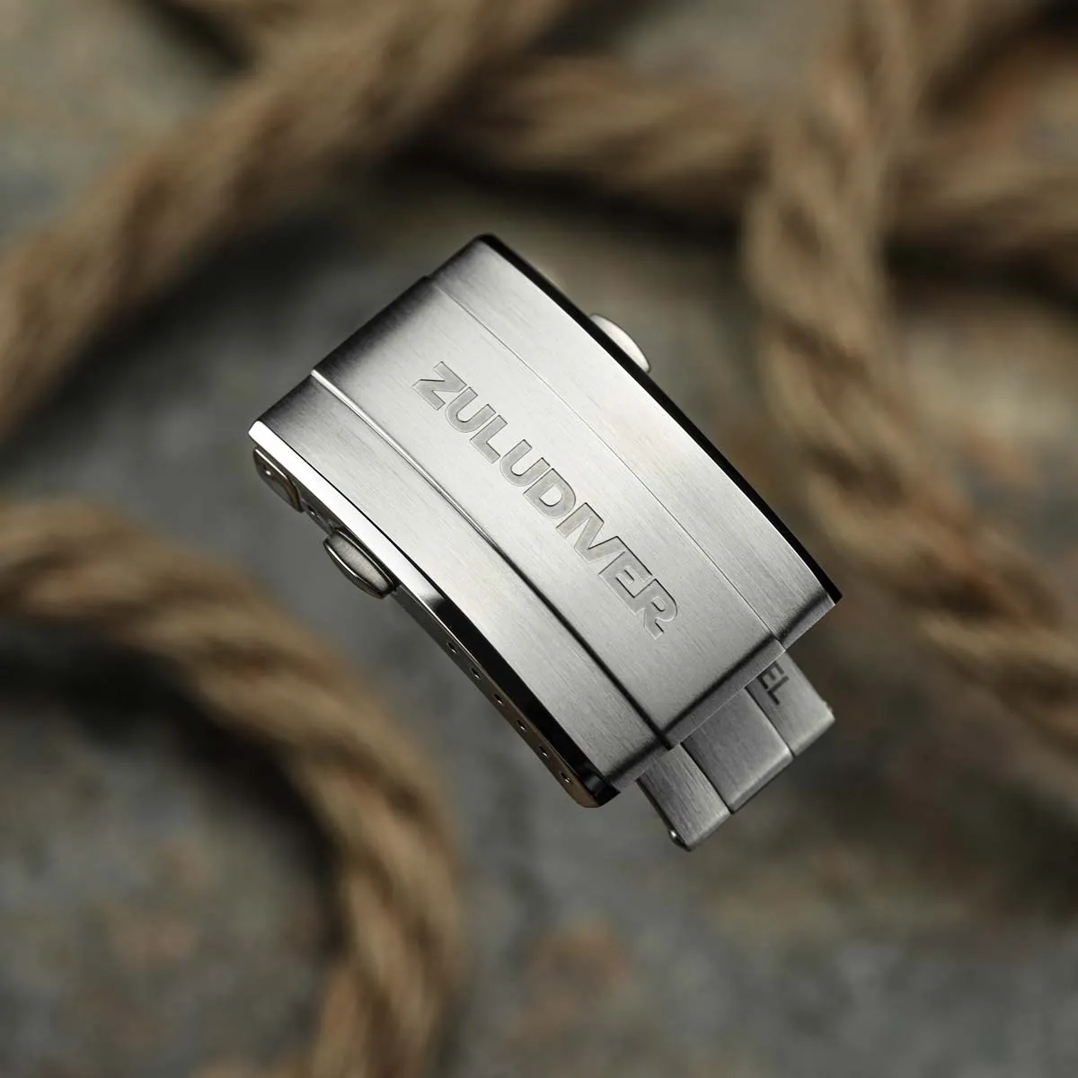 HydroLock MK2 Deployant Buckle - Super Luminova