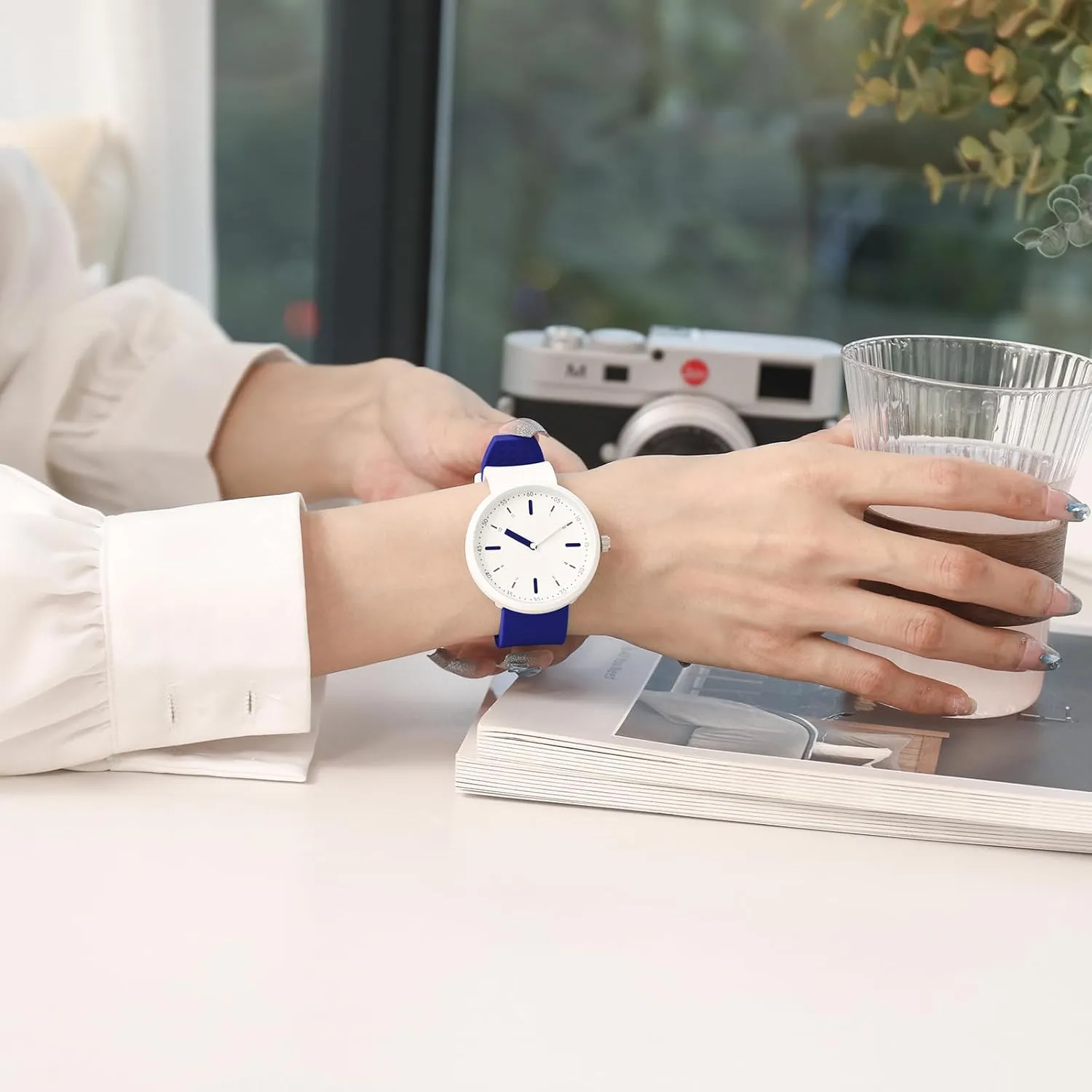 Women's Men's Casual Sports Watch Easy Read Dial Waterproof Analog Quartz Watches with Colorful Rubber Silicone Band for Women Men